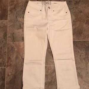 White capris size 5